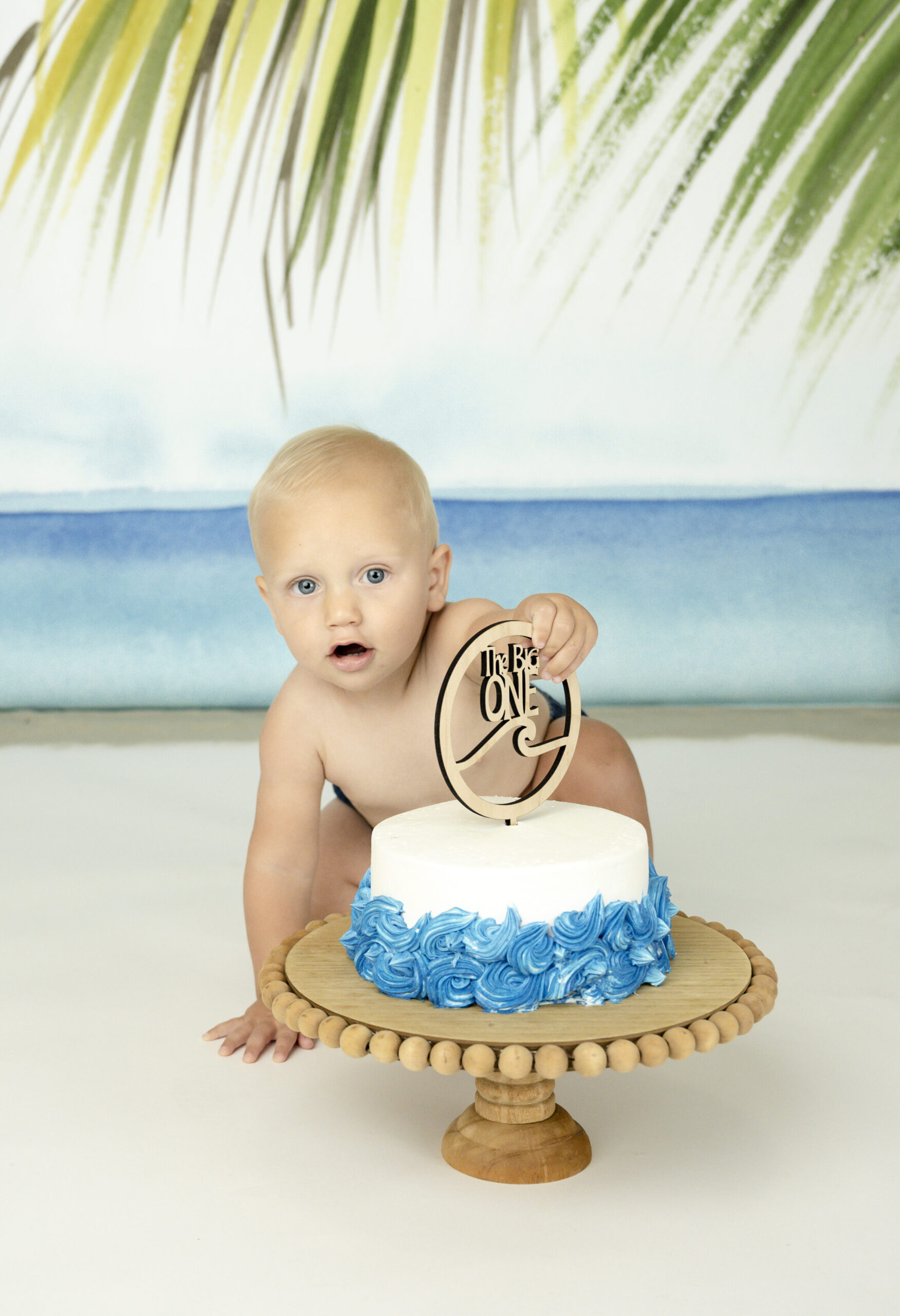 Surfer Cake Smash: Catch the Birthday Wave