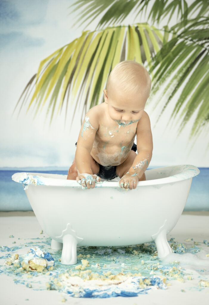 Surfer Cake Smash: Catch the Birthday Wave