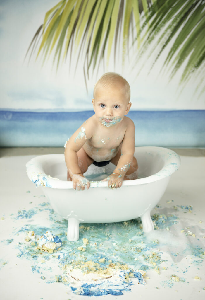 Surfer Cake Smash: Catch the Birthday Wave